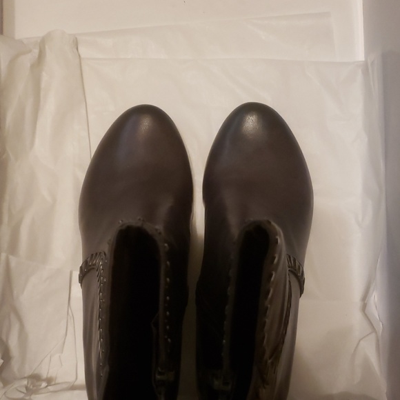 EUC Booties - Picture 2 of 4